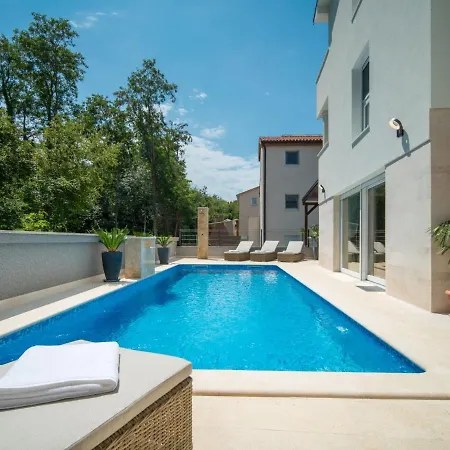 Andela By Interhome *