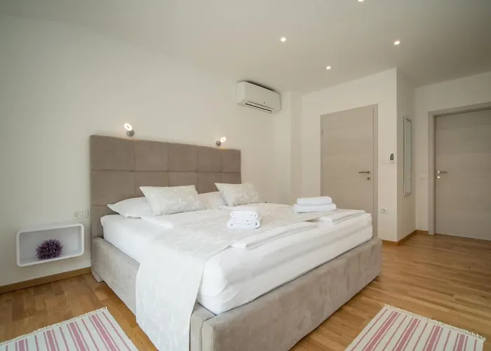 Semesterbostad Andela By Interhome *