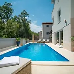 Andela By Interhome *